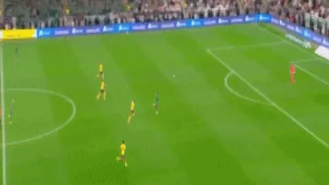 郑钦文替身历时3小时逆袭巴西选手，英勇奋战创佳绩 九派报道