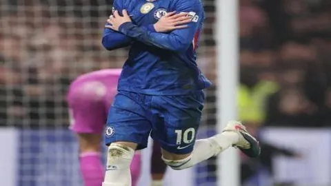 曼城确认签下哈茨天才麦克米金，手续已完成